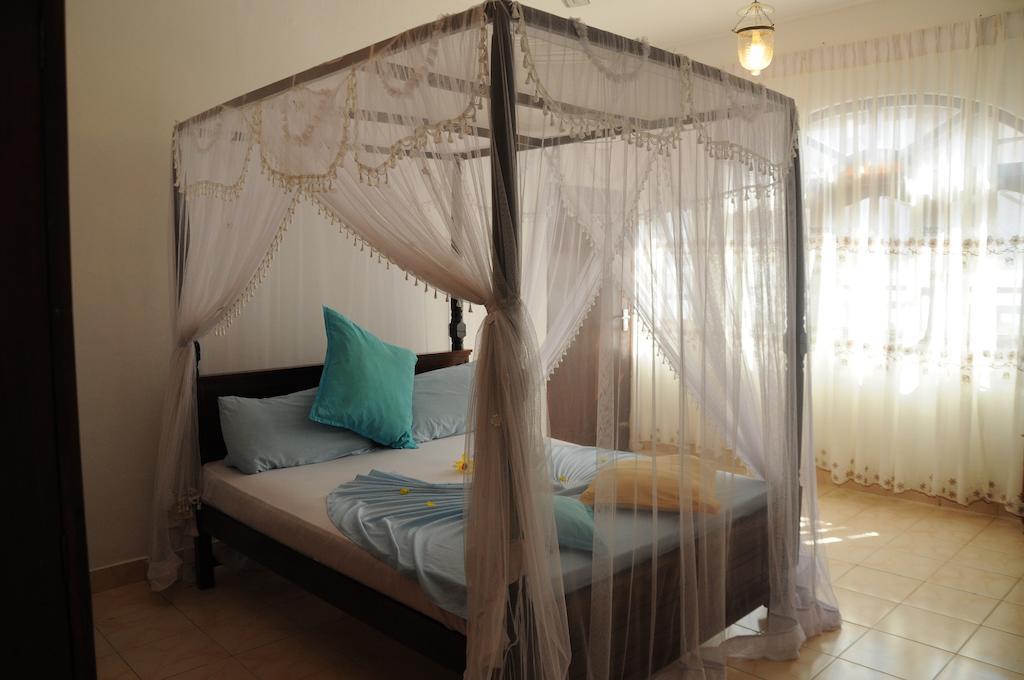 Thenu Rest Guest House Galle Bilik gambar